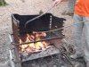 feuerstelle-mit-grillwuersten